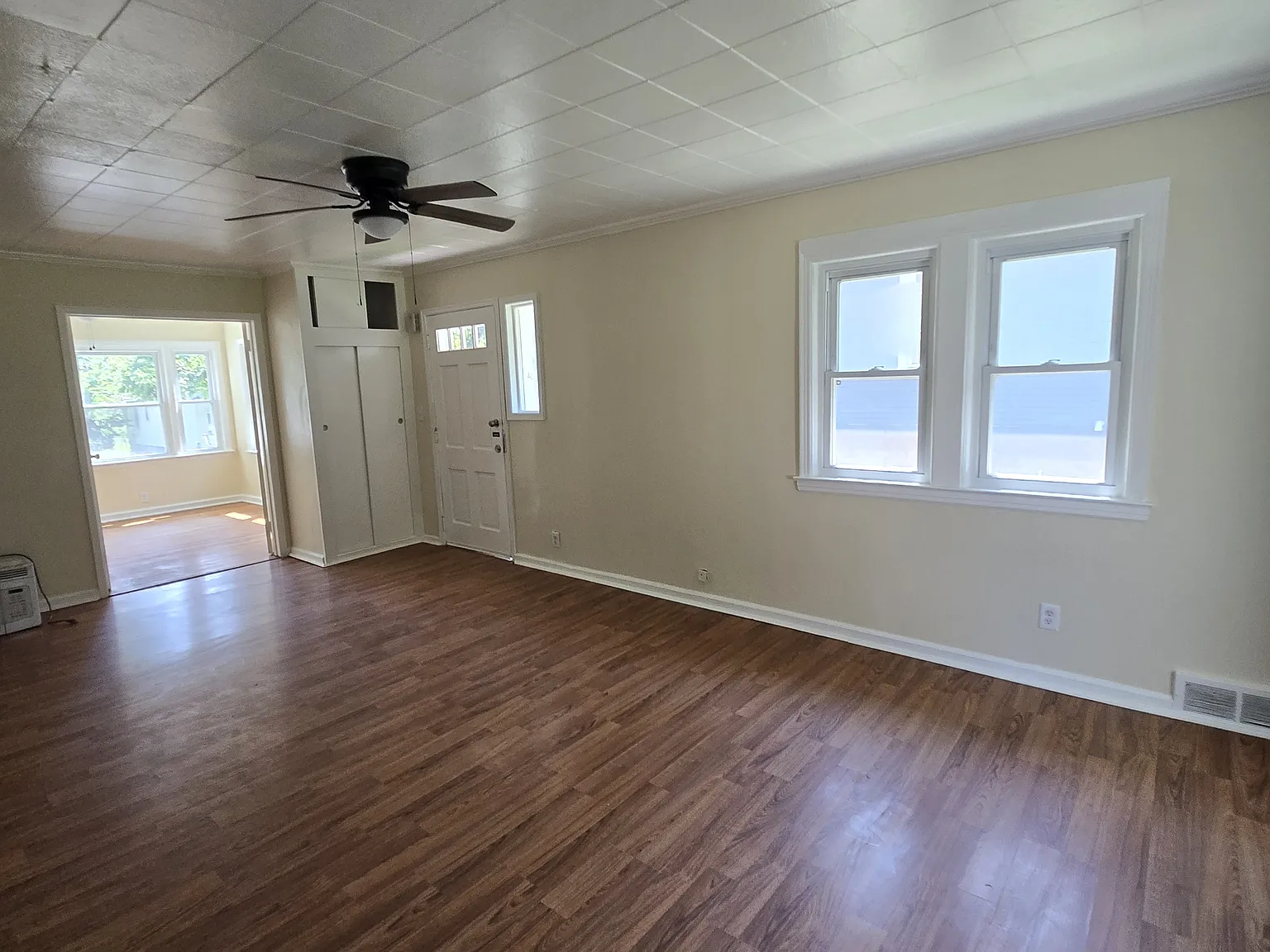 3106 Columbia St — Photo 3
