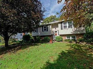 44 Point View Dr, East Greenbush, NY 12061