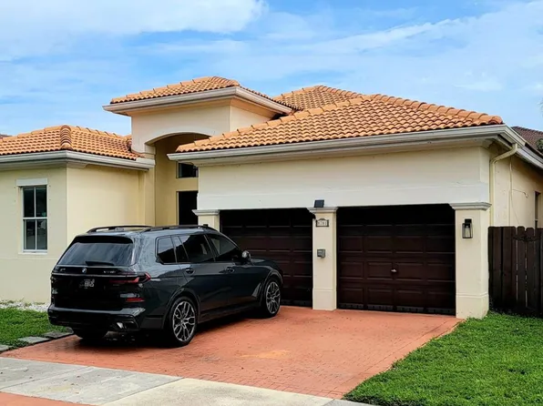 8781 NW 178th St, Hialeah, FL 33018