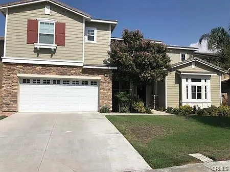 5 bed, 4.5 bath, 4385 sqft, $4,800 — Photo 1