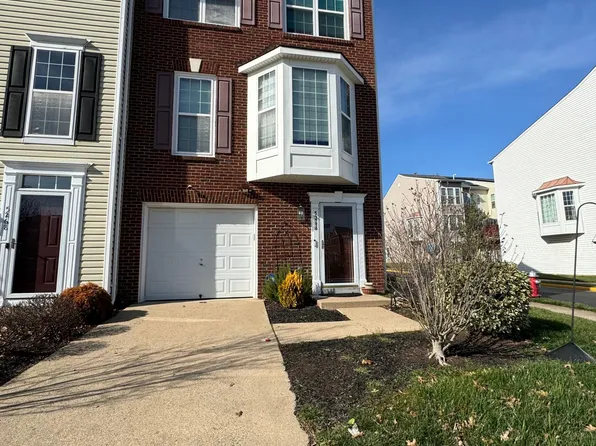 5266 Jule Star Dr, Centreville, VA 20120