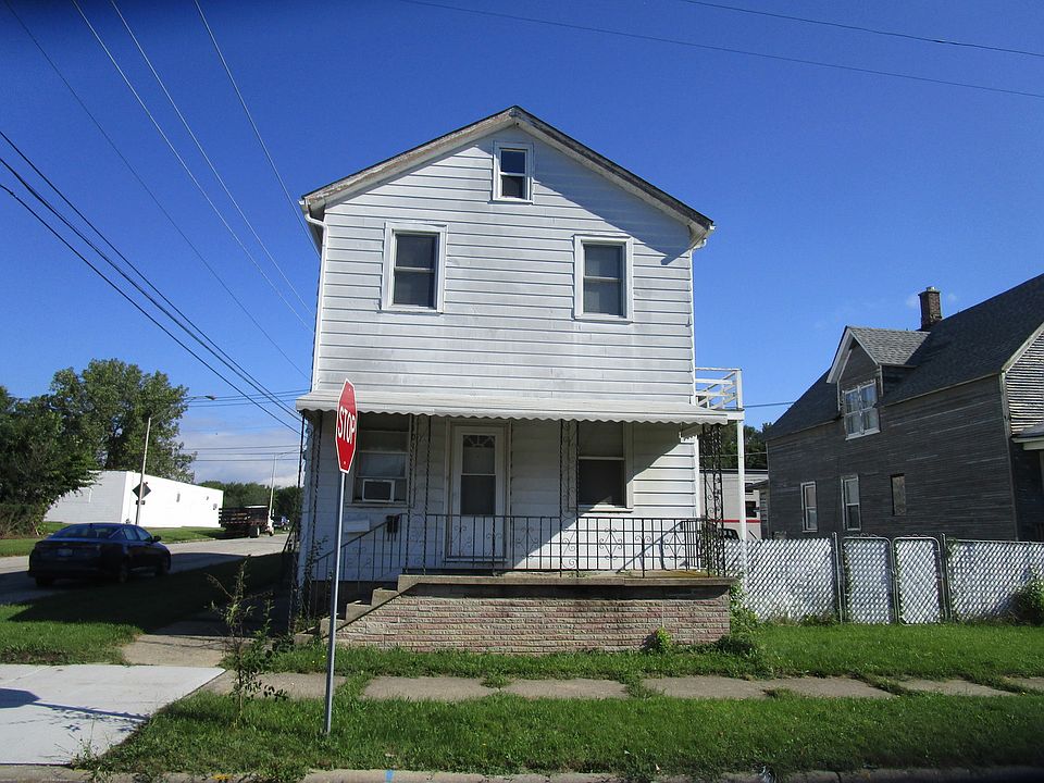 1st image of 401 E 22nd St