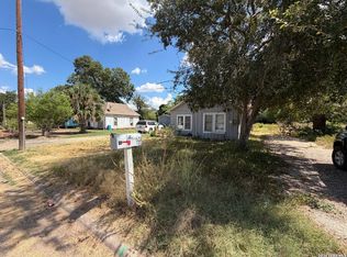 527 Boone Street, Uvalde, TX 78801