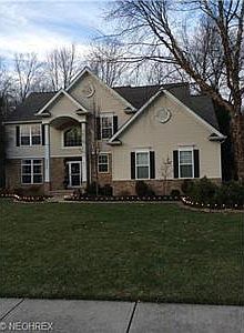 2nd image of 32256 Woodfield Dr