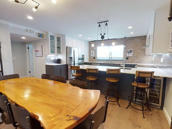 3rd image of 4776 S La Villa Marina Unit G