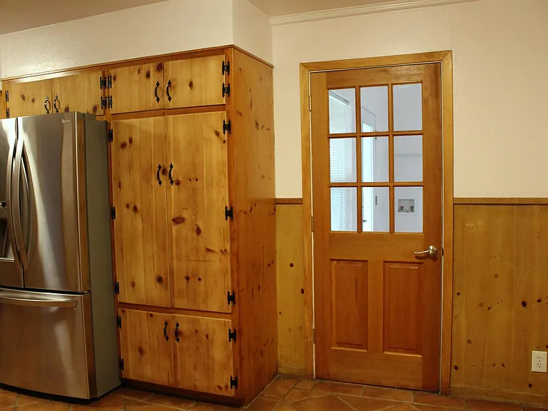 Door to utility room