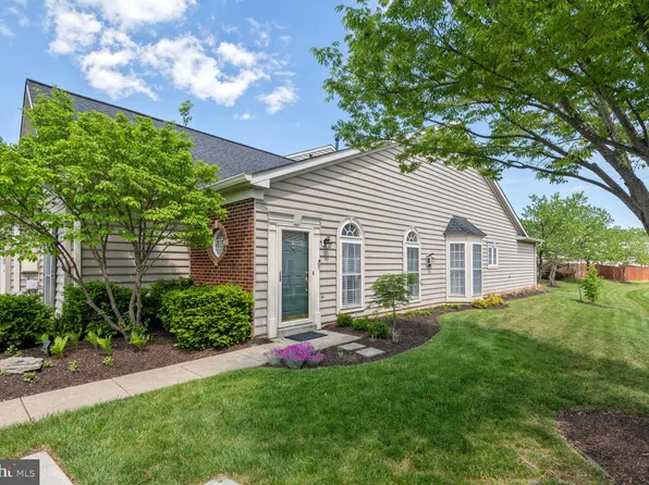 305 Hamlet Cir, Edgewater, MD 21037