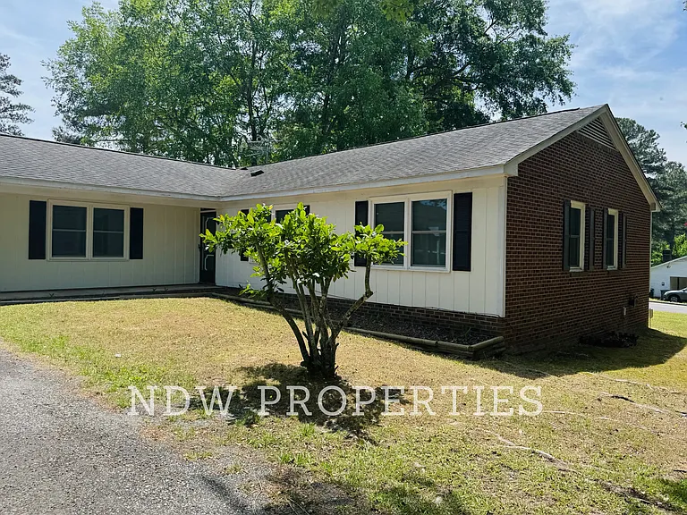 2917 Jason Dr — Photo 2