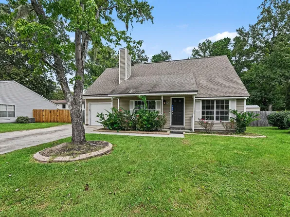 142 Blueridge Trl, North Charleston, SC 29418
