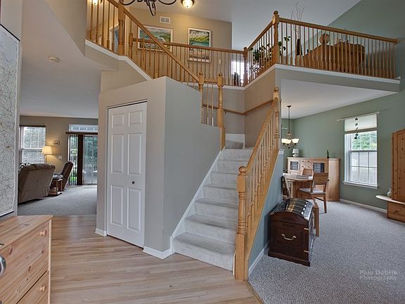 2nd image of 1937 Clarewood Ln