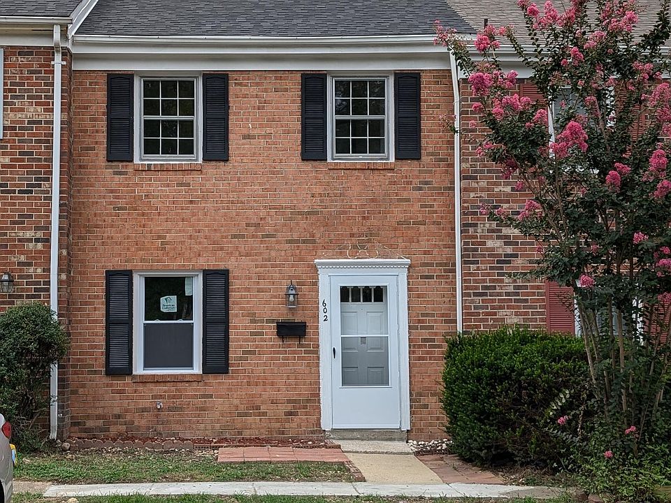 1st image of 602 Olde Greenwich Cir