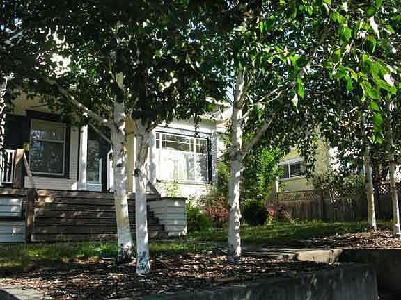 2nd image of 916 NW 63rd St