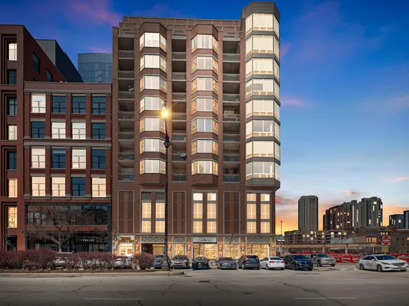 720 W Randolph St APT 905, Chicago, IL 60661