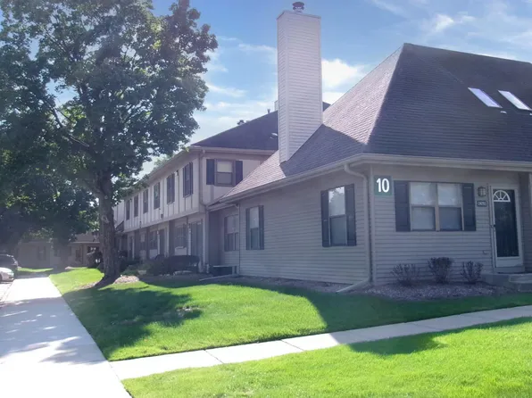 24777 Primrose Ln, Southfield, MI 48033