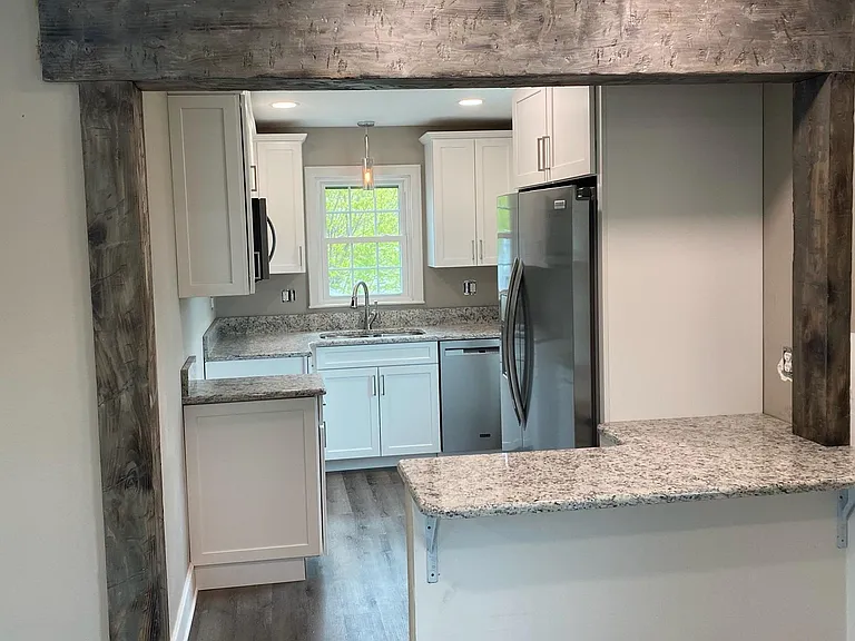 311 1/2 Roane Ave — Photo 2