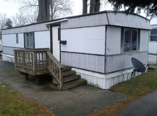 29 Canal Dr, Pontiac, MI 48341
