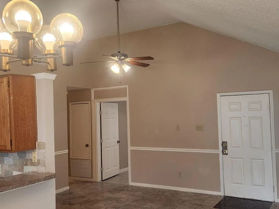 11646 Highland Meadow Dr