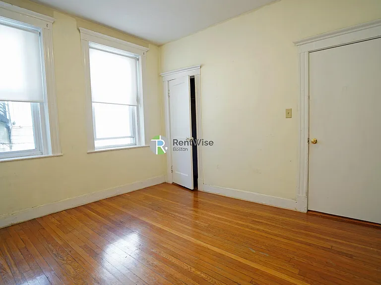 159 Kelton St #15U — Photo 10