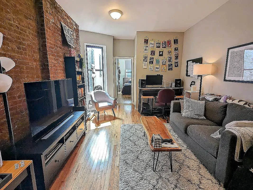 Building Photo - 493 Amsterdam Ave #2