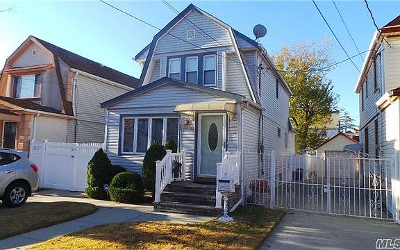 3rd image of 8990 219th St