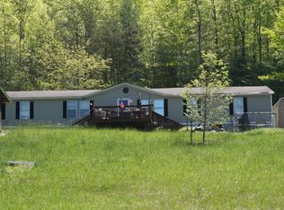 318 Meadows Branch Ln, Purlear, NC 28665