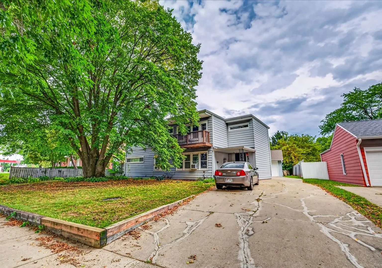 4310 Mohawk Dr — Photo 2