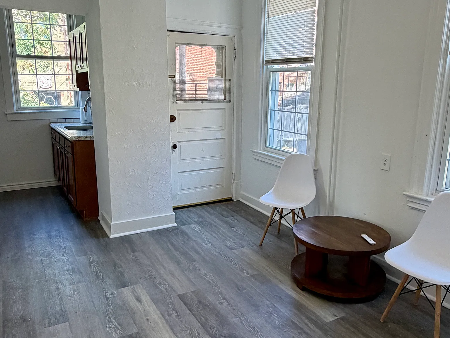2 bed, 900 sqft, $1,195 — Photo 3