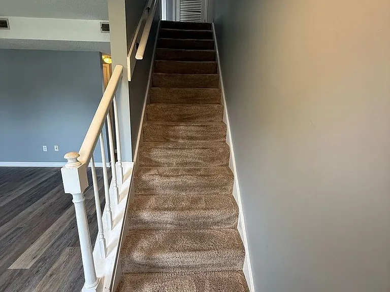 141 King George Ct — Photo 5