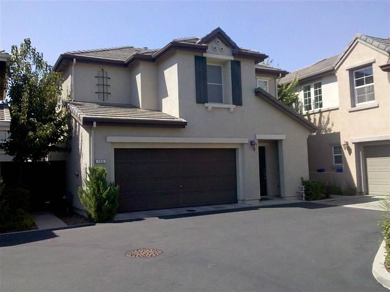 1st image of 133 Vento Ct
