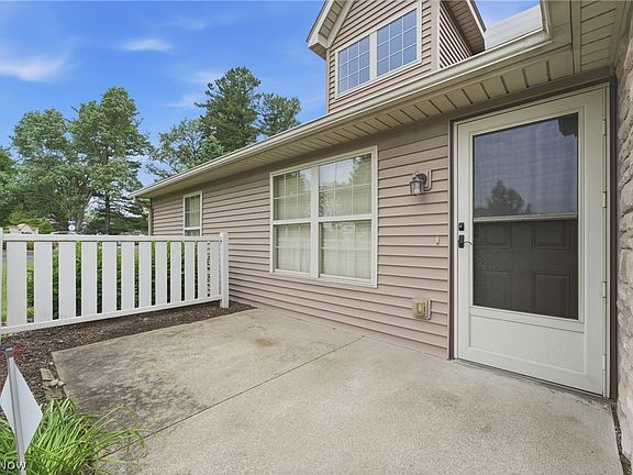 3rd image of 1210 Pebble Chase Cir NE