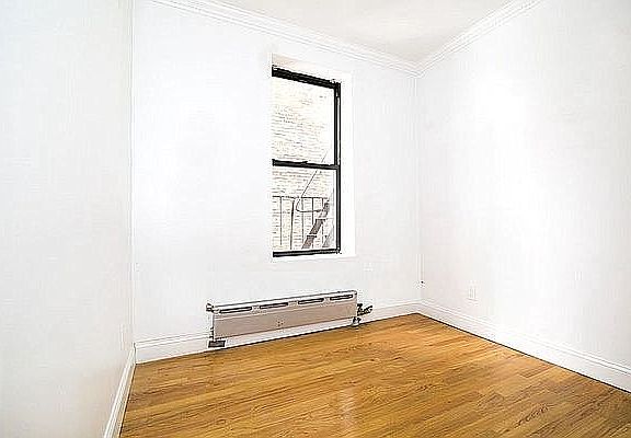 3rd image of 24 E 18th St #4