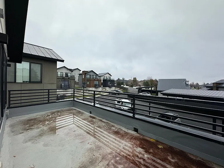 The Ledge At Five Mile! **Move In Special: $1,000 Off First Month's Rent** — Photo 36