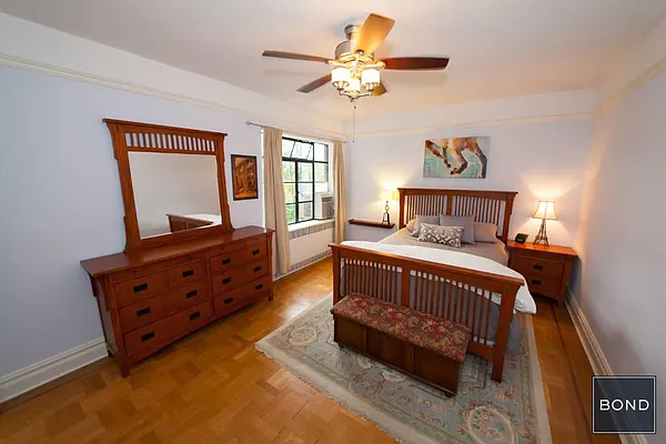 Sold by Bond New York | media 13