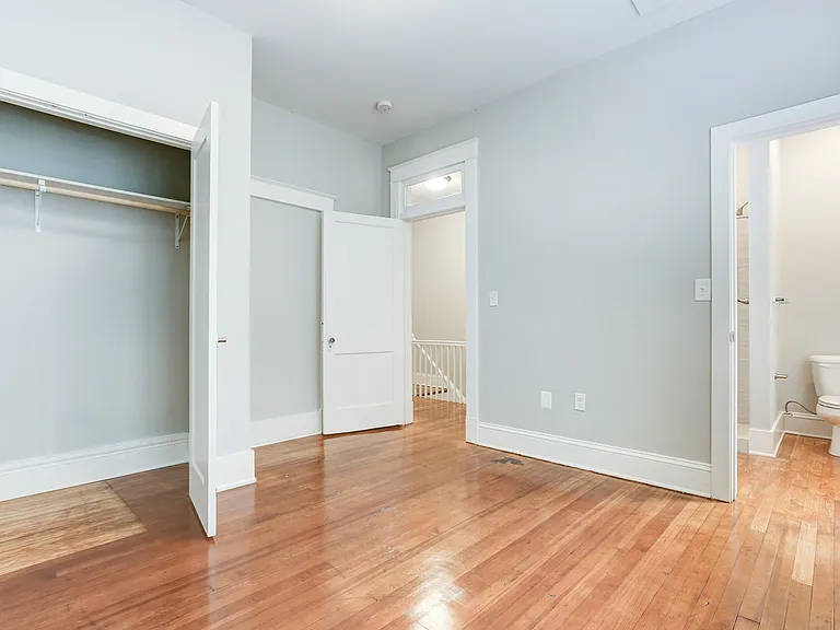 421 Chimborazo Blvd — Photo 19