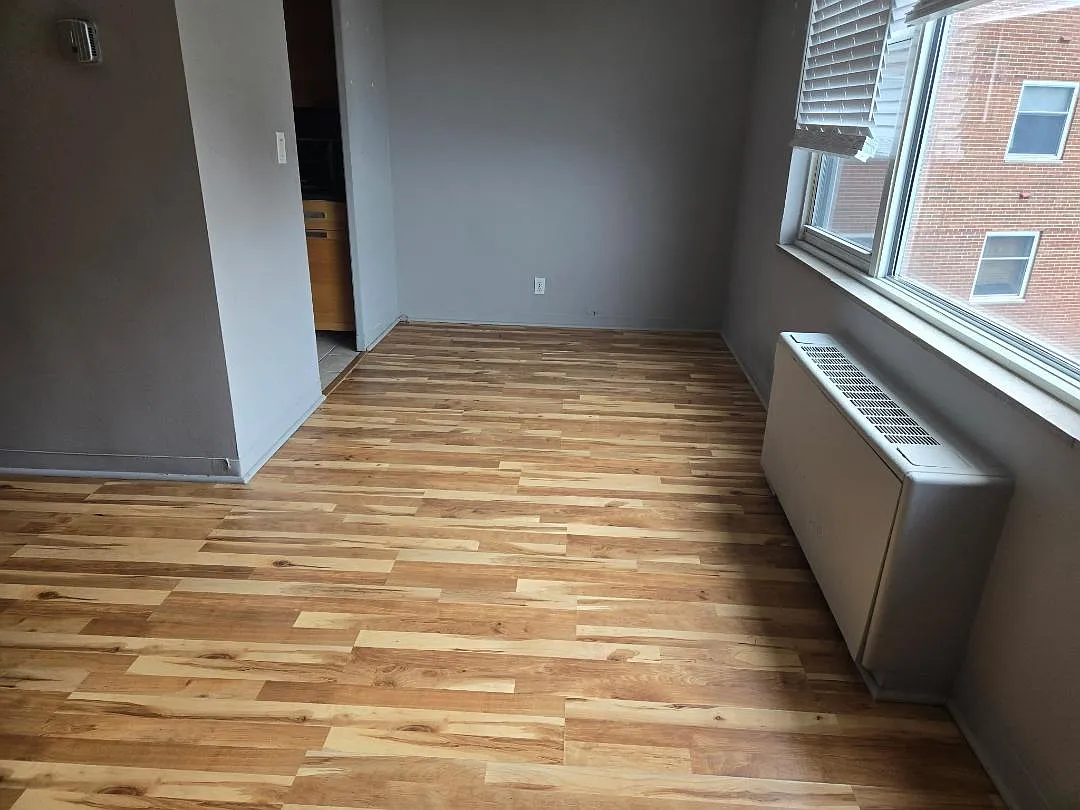 1 bed, 864 sqft, $1,200 — Photo 2