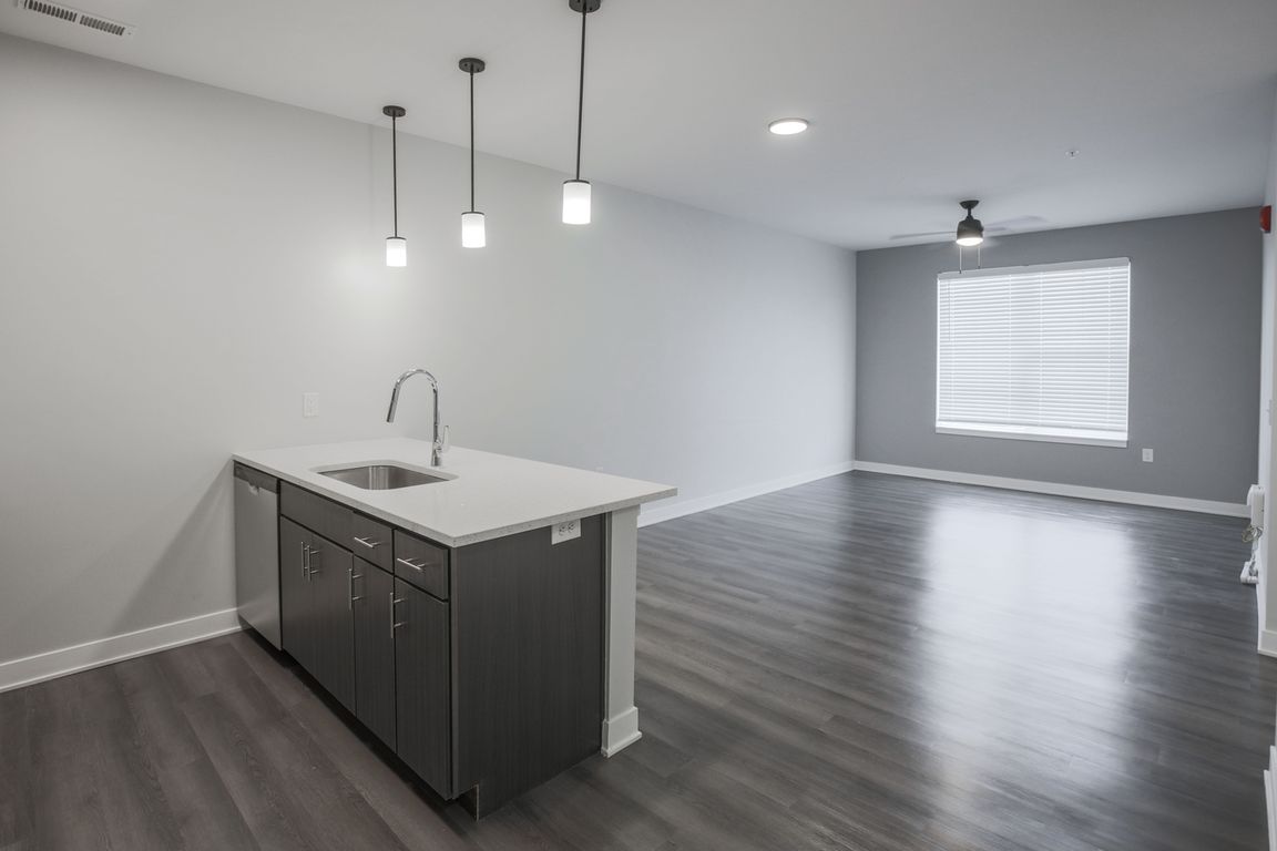 1-Bed Living Room