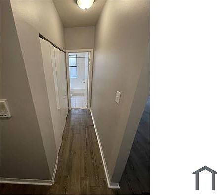 2nd image of 6810 S Dorchester Ave APT B1