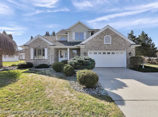 3815 Ashbrook Dr, Holt, MI 48842