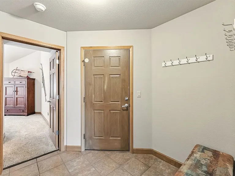 720 Lakepoint Dr — Photo 11