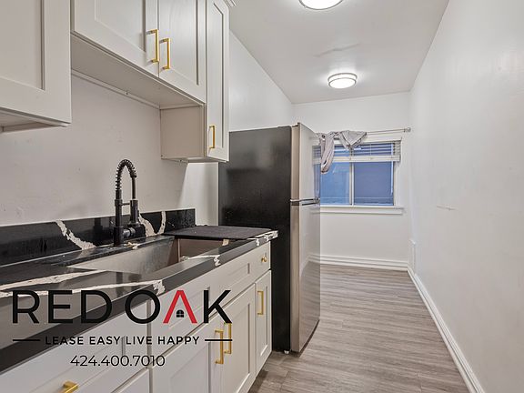 2nd image of 687 1/4 Shatto Pl #301