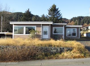 321 Erskine Ave, Kodiak, AK 99615