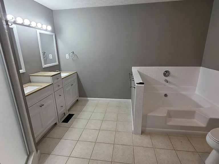 Primary bath