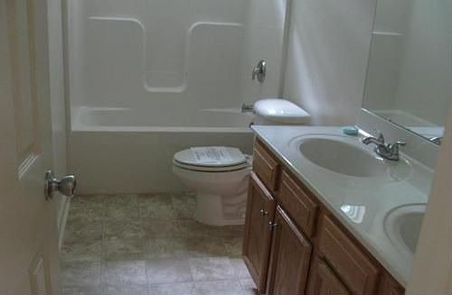 5th image of 1817 Purcell Ave NE