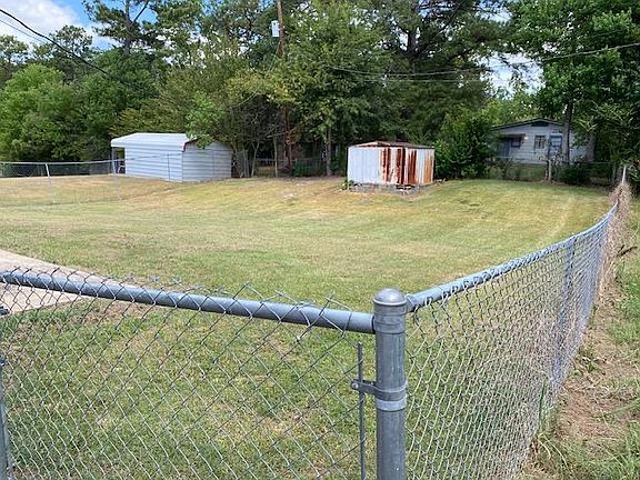 3rd image of 1038 Longleaf Ln