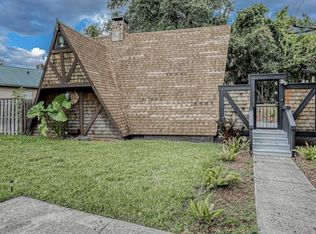 9607 N Connechusett Rd, Tampa, FL 33617