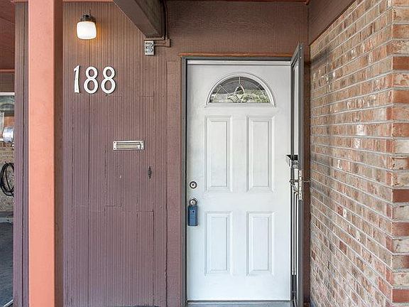4th image of 188 N Waverly Pl