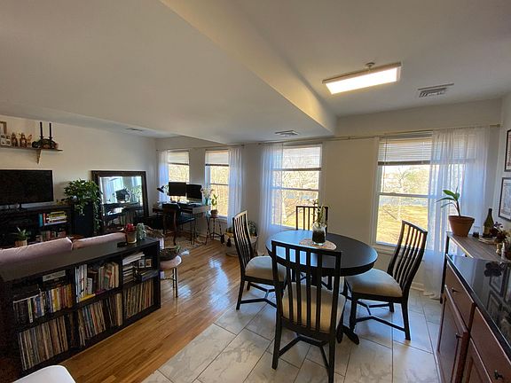 5th image of 602 5th Ave #302