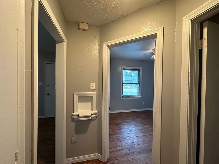 3409 Willow Creek Dr — Photo 9