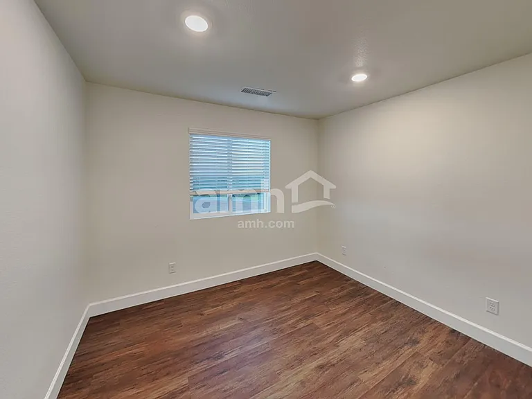8265 Joyce Cir — Photo 11