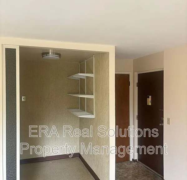 952 Seton Ave #7 — Photo 6